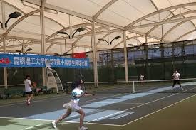 德扑新手村：如何在第一场线下牌局中不露怯（德扑入门指南：首次线下牌局如何不怯场）