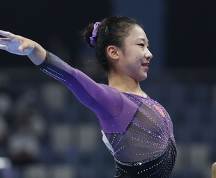 称霸力量举重亚洲赛另辟蹊径 罗镇濠蛇来运转